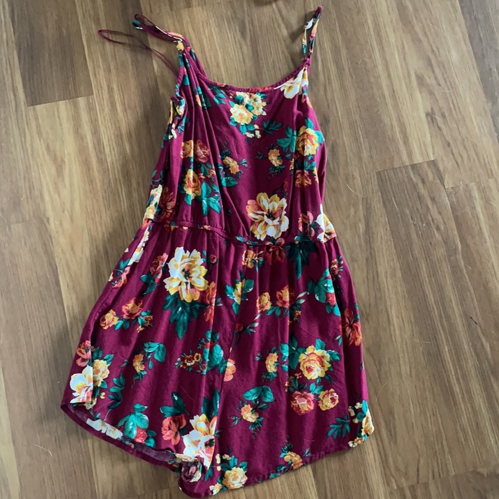 Large flower romper - Picture 3 of 3
